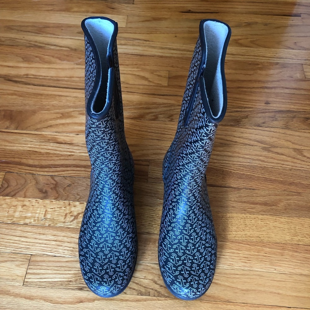 Woman’s boots